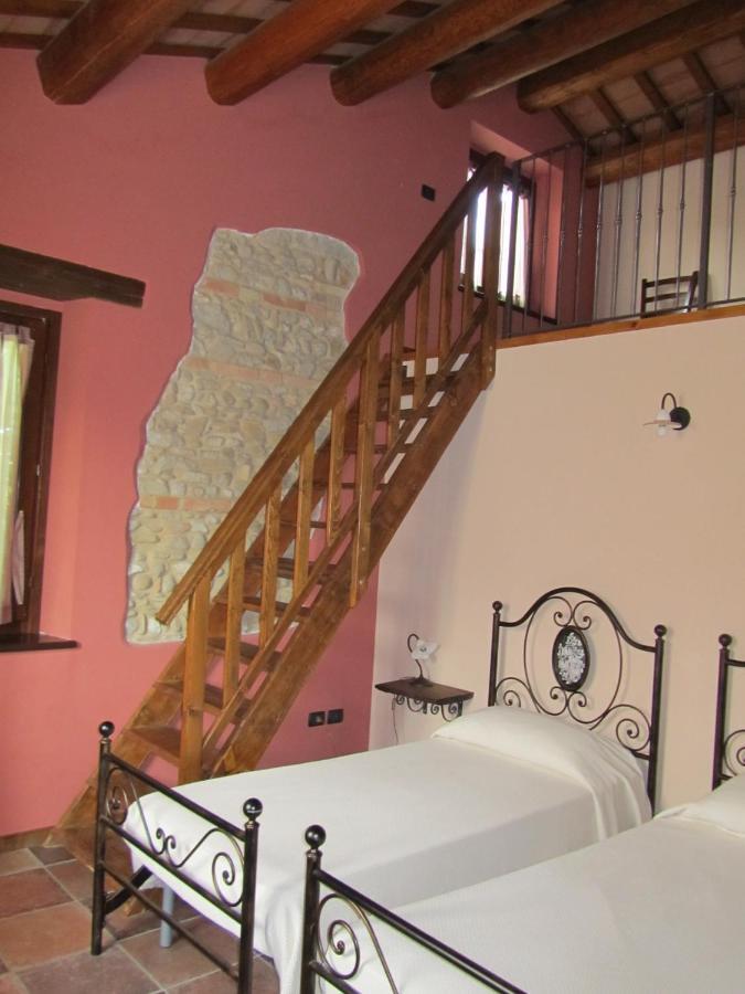 Agriturismo La Vecchia Fonte Castelbellino Phòng bức ảnh